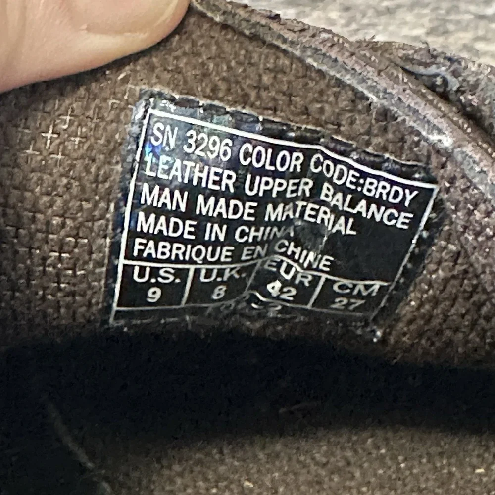 Skechers please feel